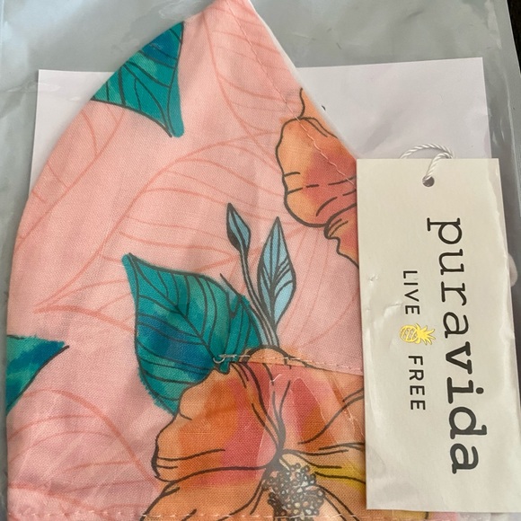 Vera Bradley Pink Tropical 🏝 Mask - Picture 2 of 4